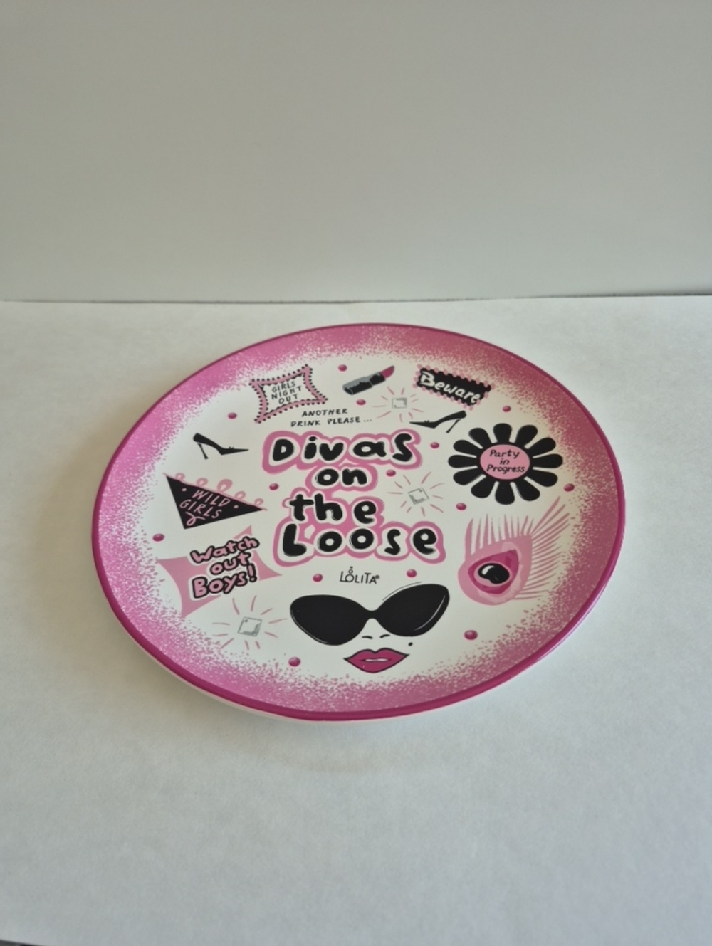 Lolita Pink and Black "Divas on the Loose" Decorative Plate - Picture 4 of 8